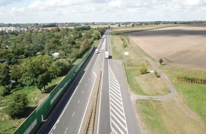 Olsztyński oddział GDDKiA przekazał plac budowy pod dalszą przebudowę drogi nr 7.